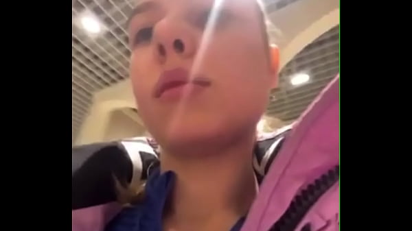 Blowjob in the public