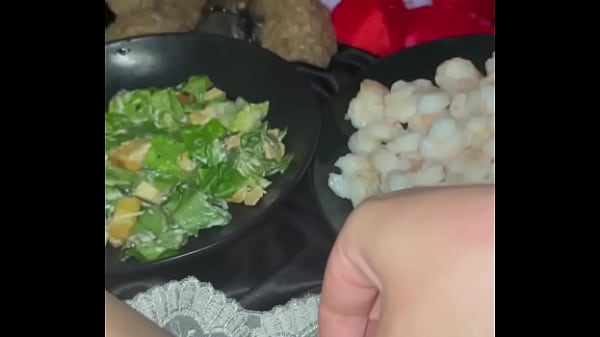 EXTREME KINKY HARDCORE FOOD FETISH-TEEN GIRL FUCK HERSELF&MASTURBATE WITH FRUITS,CHOCOLATE,SCHRIMPS-WEIRD ARAB FULL VIDEO PORN-BEST AMATEUR-SAUDI-ARABIAN SNOWWHITE-LOS ANGELES-UNITED STATES-2025-USA G