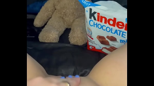 WEIRD&LUXURY-KINKY FOOD FETISH PORN-CHOCOLATE IN VIRGIN 18 YEAR OLD TEEN SAUDI PUSSY-AMATEUR GIRL MASTURBATE-ARABIAN SNOWWHITE IN BEVERLY HIILS-LOS ANGELES-UNITED STATES OF AMERICA-2025-WANTS BBC ASAP